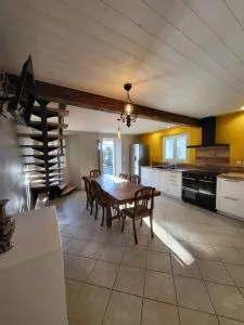 Gîte PRAT NAOU - PYRENNEES ARIEGEOISES - Lacave