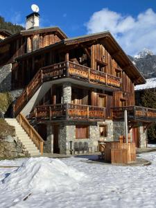 Chalets Chalet des Trappeurs Coeur Vanoise 15 persons : photos des chambres