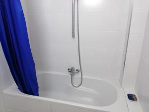 Sea & pool view garden apartment Las Palmeras Nerja