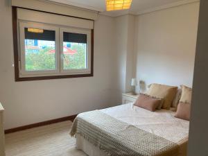 Bonito apartamento en Cangas al lado playa Rodeira