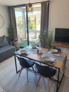 Appartements L'exotique ! : Studio Lit Queen-Size 