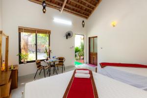 Tam Coc Lotus Flower Homestay