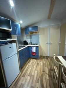 Appartements mobil home aux couleurs d halloween situe a 15 mn d europa park et rulantika : photos des chambres