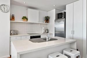 Apartment 18 Kalimna