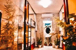 The Hangover Hostel - Basdiot