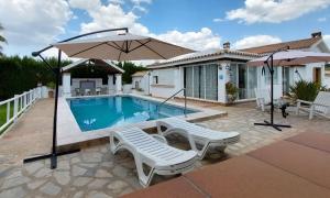 Villa El Estanque Holiday Cottage & Bungalow