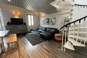 Riouffe 2 bedroom duplex apartment in the center of Cannes