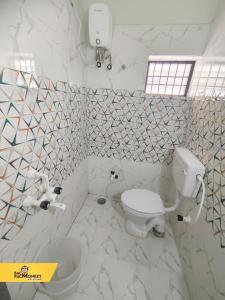 BACPAC MONKEY COLIVING