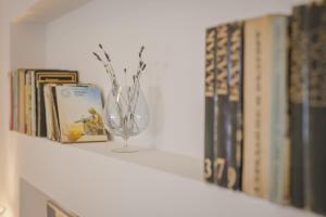 The Simple Place - Close to Slaveykov Square by Flat Mаnager