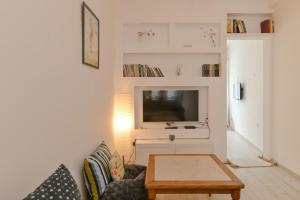 The Simple Place - Close to Slaveykov Square by Flat Mаnager