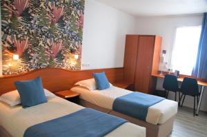 Hotels Deltour Hotel Le Puy En Velay : Chambre Familiale Standard