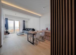 Horizon-One bedroom apartment with pool Jane