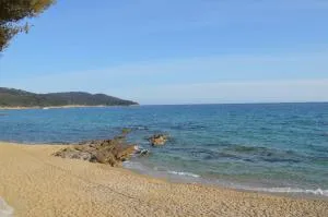 Bel appartement 3 pièces face à la plage de Gigaro - Saint-Michel