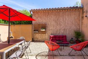 Maisons de vacances Maison de village facon Loft, avec cour et airco, dans le centre historique : photos des chambres