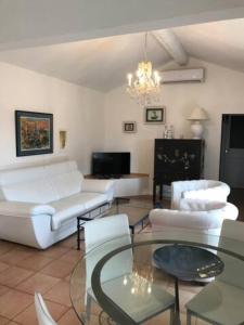 Maisons de vacances Les Templiers - Petit BIZERTY 36 pers (Mas prive) - 2 piscines - Salle 200 m² : photos des chambres