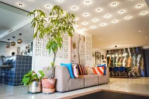 Hôtel Le Collonges TV connecté wifi Netflix - Brive-la-Gaillarde