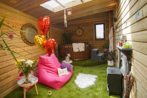 Charming 2-Bed House in West Cork Cupids Cottage