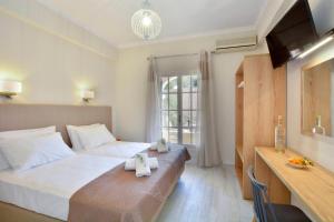 Dimitris Residence 1