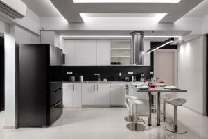 Rhodes SkyLine Suites