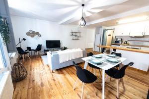 Appartements Duplex Typique Centre Bayonne : photos des chambres