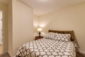 Oak Street #13