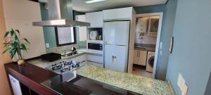 APTO BEIRAMAR NORTE - FRENTE PRO MAR