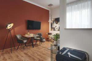 Emi Luxury Apartments