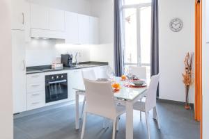 Colours Apartments & Rooms