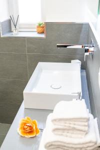 Colours Apartments & Rooms