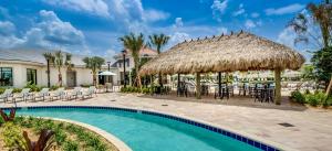 3 Bed condo Resort 4 miles - Disney