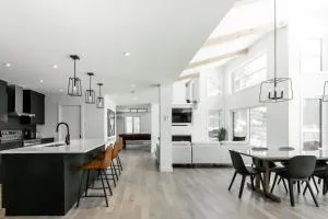 Spacieuse propriété haut de gamme avec vue sur Jay Peak - Austin