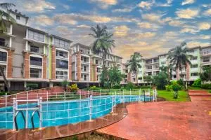 Amazing Pool View Candolim Goa 2BHK Apartment - Nerul