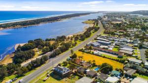 The Beaches on Lakes Cottage
