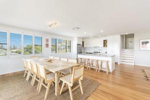 Cowrie House - Spacious, Modern holiday home