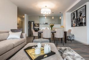 Yaya Hotel & Apartments