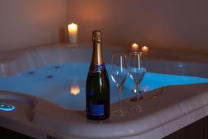 King Suite with Spa Bath