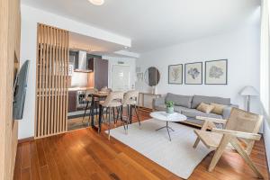 One-Bedroom Apartment room in Madrid Rental Flats