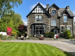 Beaumont Guest House Windermere - Adult Only - Free Car Park & Off Site access to the local Health Centre