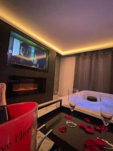 Maisons de vacances La Casa de Love Suite Jacuzzi : photos des chambres