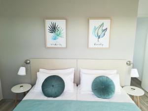 KC home abroad panoramic sea view