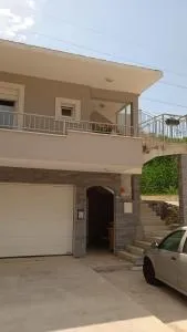 Holiday home near Omiš - Čisla