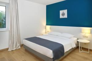  Premium Sea Side One - Bedroom Apartment room in Villas Srebreno