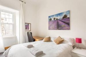 JOIVY Spacious Apartment in the Old Town