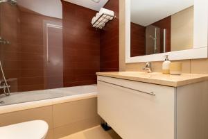 The Sunshine Apartment - Marina Village