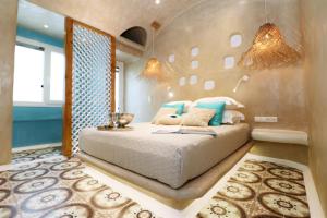 AMMOS at AmazeU Suites Naxos