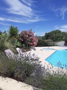 Maisons de vacances Gite provencal independant avec piscine chauffee : LE SUY BIEN : photos des chambres