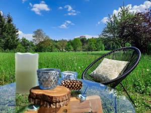 Deerwood Holiday Cozy Retreat 2br Apartment with Stunning Castle Views 