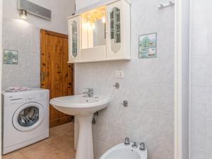 Apartment Villa Selena by Interhome img13