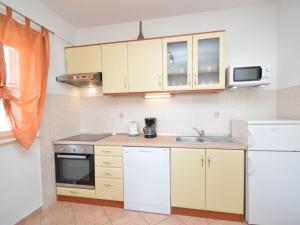 Apartment Mladen-2 by Interhome