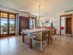 Holiday Home Eva by Interhome